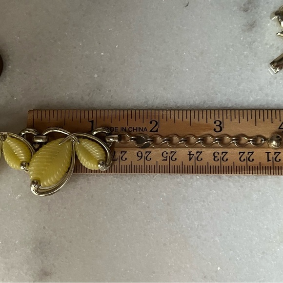 Marboux By Boucher Style #550 White Leaves Thermoset Silver Tone 1950s Necklace - Picture 10 of 16